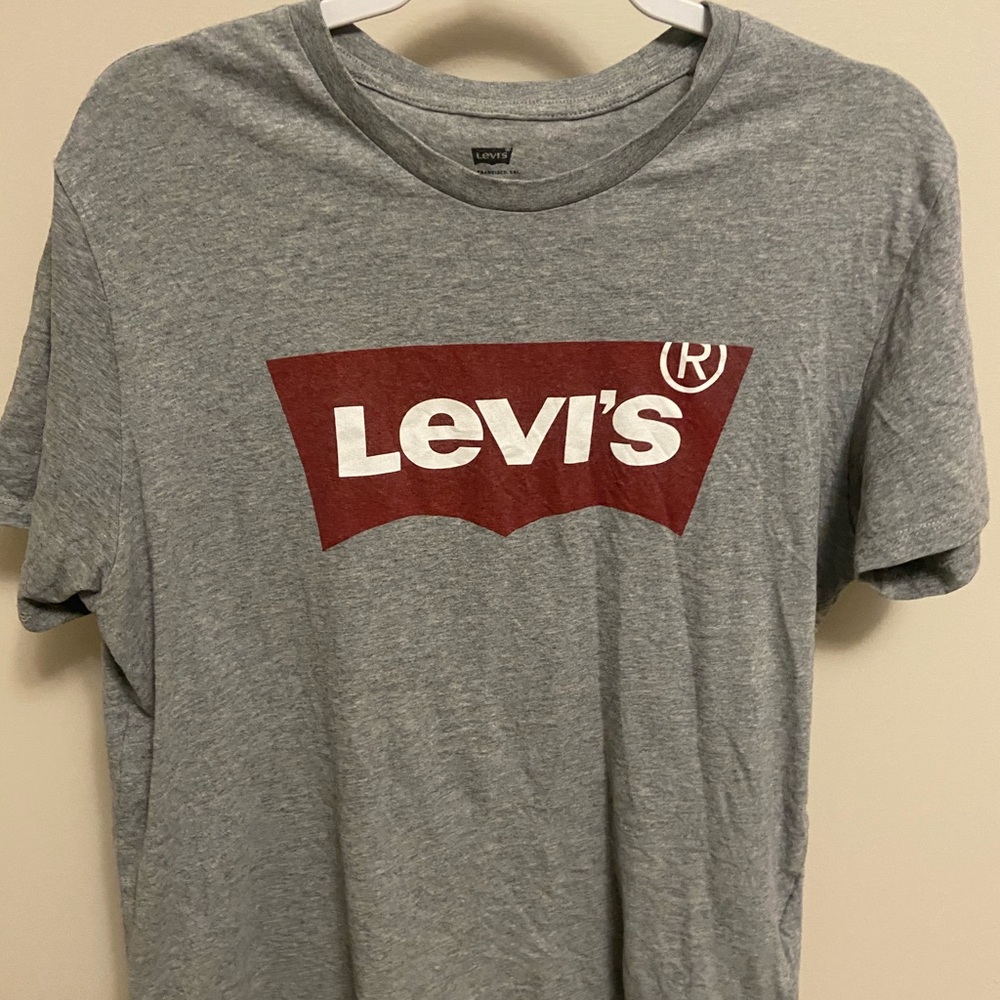 Men’s Levi’s Tee